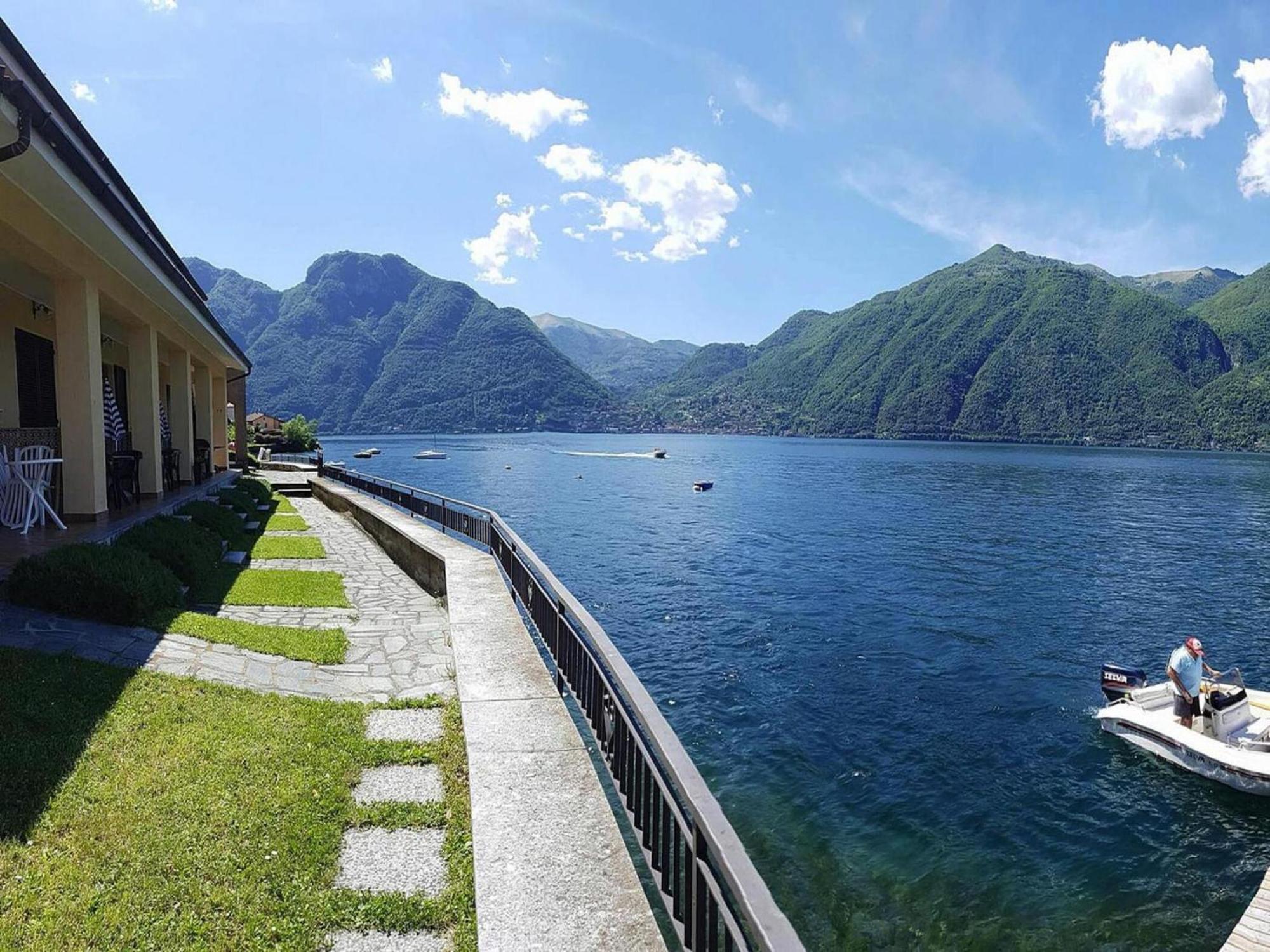 Apartments Paganini Lezzeno Luaran gambar