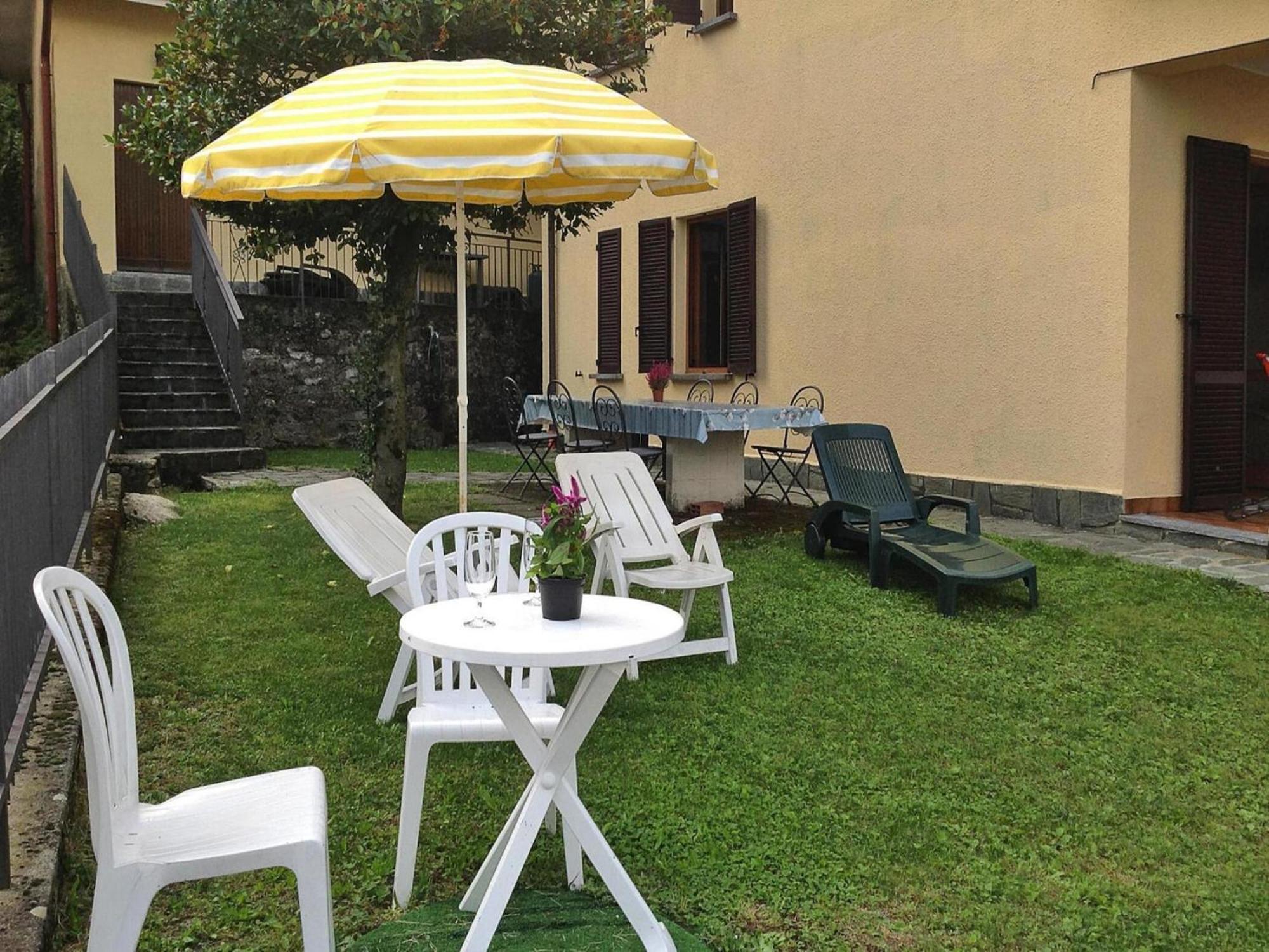 Apartments Paganini Lezzeno Luaran gambar